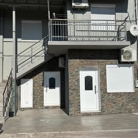 Apartment Loyal